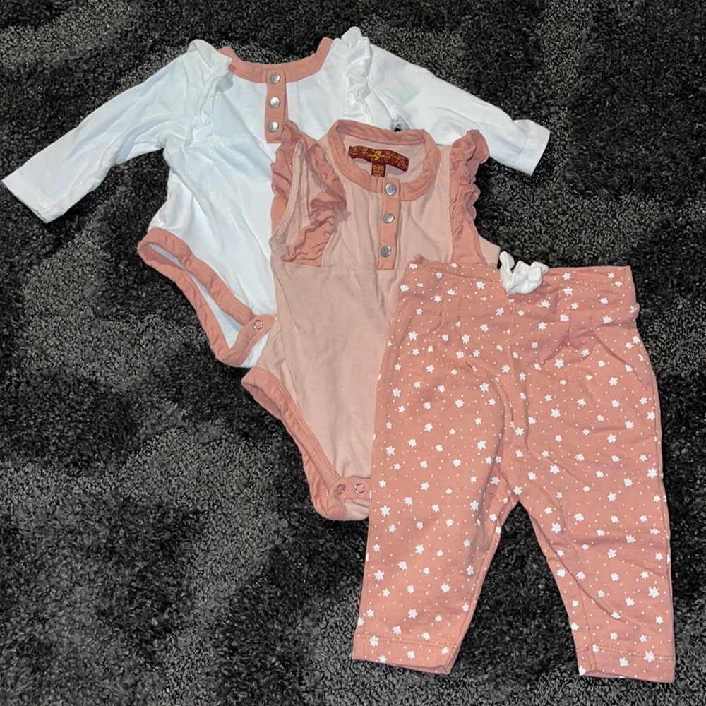 3 piece Long & Short sleeve set 0/3 months